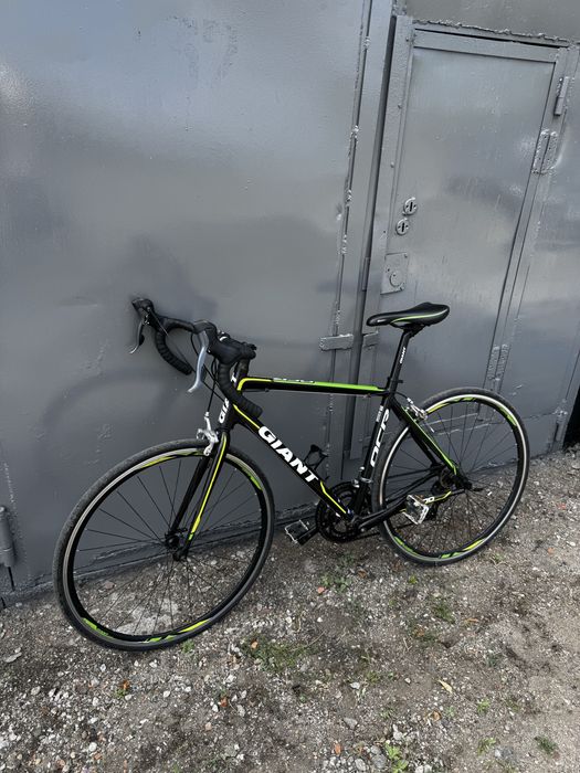 Шоссейник giant ocr2800