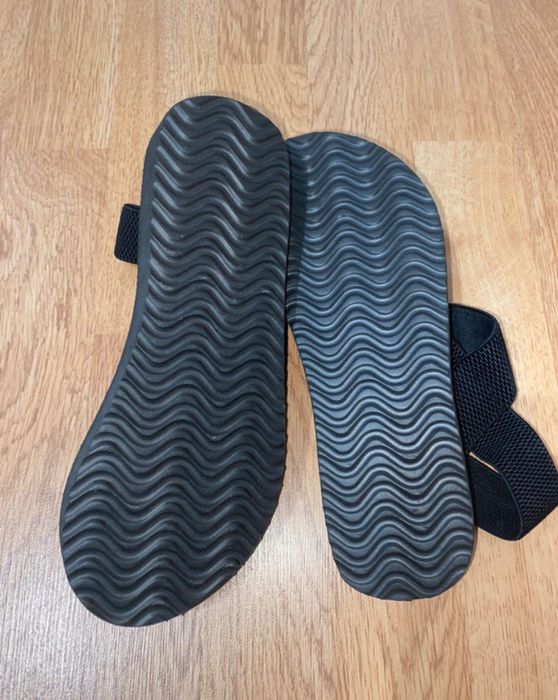 Sandale negre cu barete marimea 36 - confort si stil casual