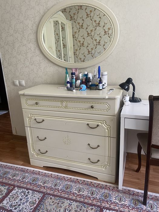 Спальный гарнитур