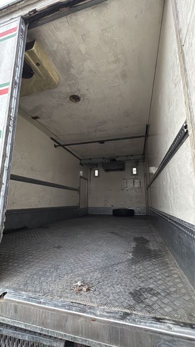 Продам будку рефрежератор дл5.20шр2.40вы2.30