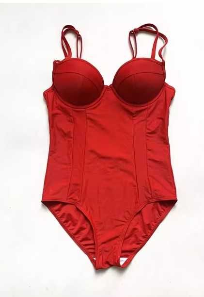 Новый слитный купальник