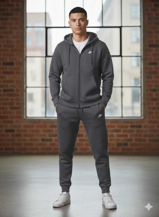 Nike Анцуг – Стил и Комфорт всеки ден!