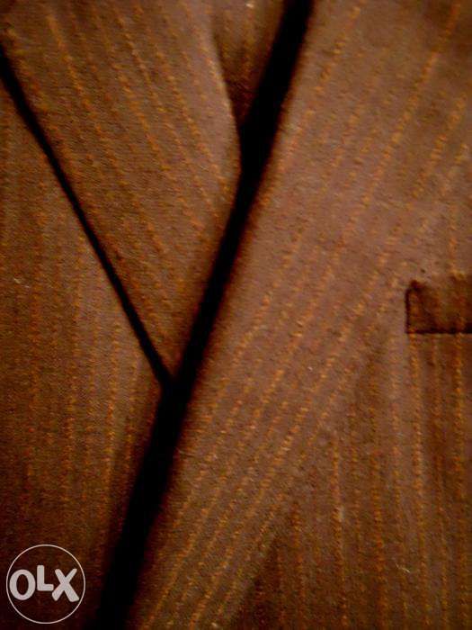 COSTUM DE NAS !!! exceptional, lux, trei piese, masura 48-50 / I, nou
