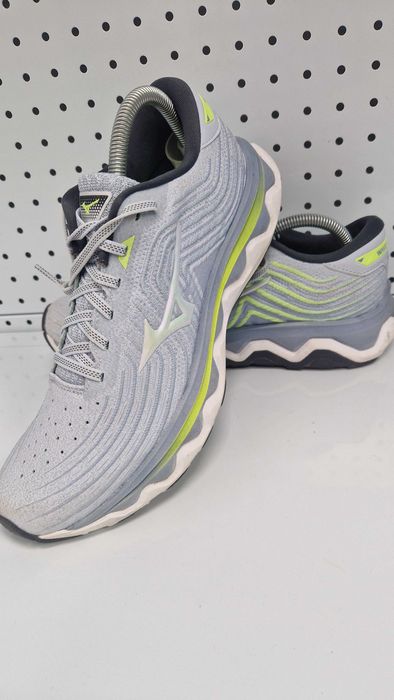 Оригинални мъжки маратонки - Mizuno Wave Horizon 6