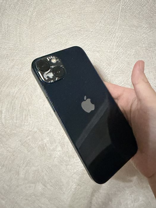 Продаю айфон 13