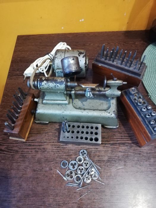 Vand strung ceasornicarie