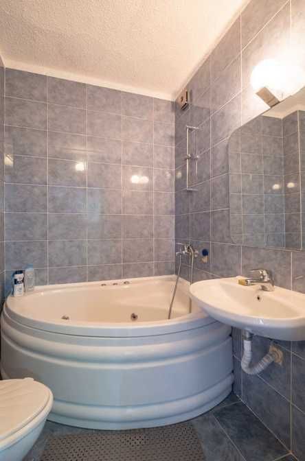 Дава се под наем Тристаен апартамент в София, Стрелбище - 82 кв.м за 719 € - Снимка #5