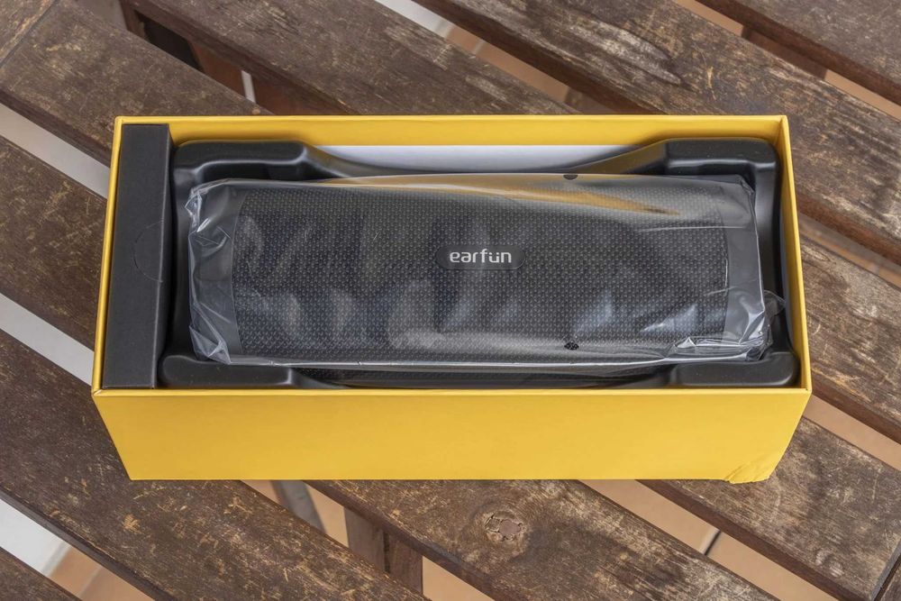 Boxa portabila EarFun UBOOM L Bluetooth IP67 USB-C aplicatie telefon