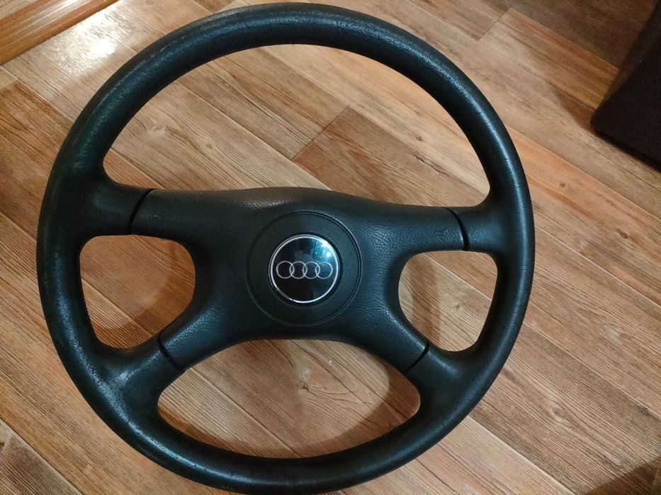 Автомобильный руль Ауди