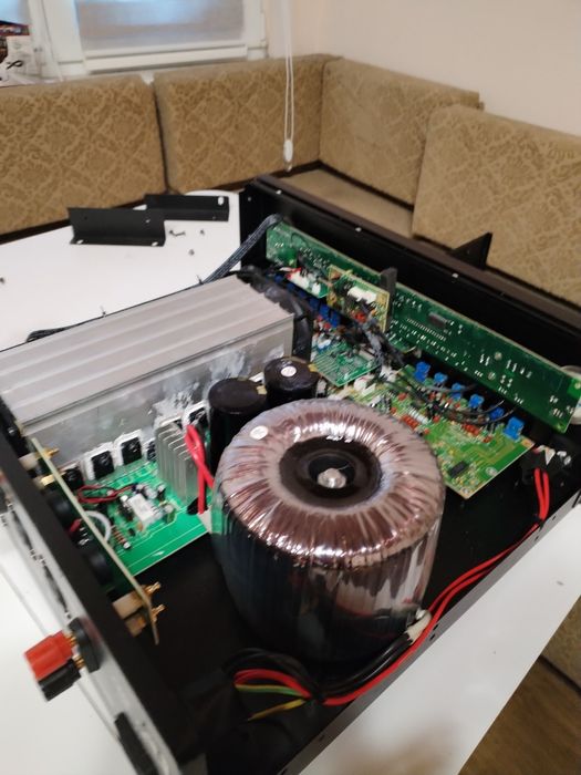 Усилвател Viliodor DS-8011 + Еквалайзер Phonic MQ-3229