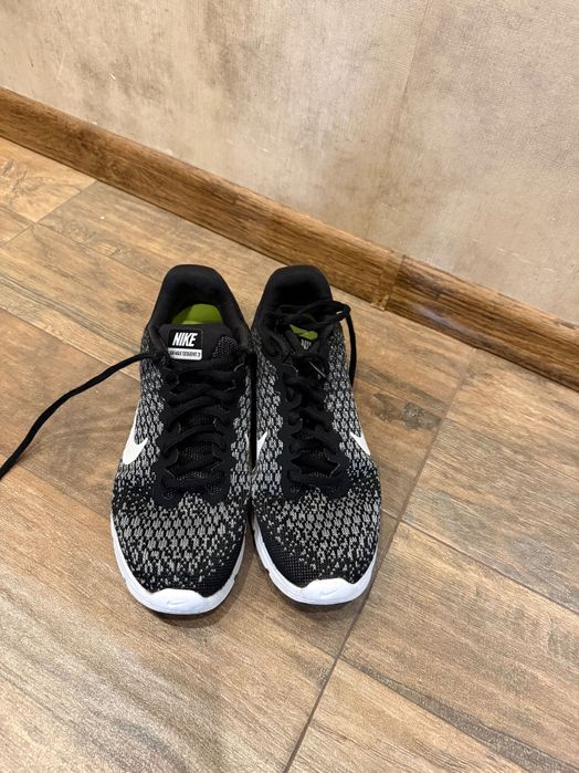 Маратонки Nike Air max