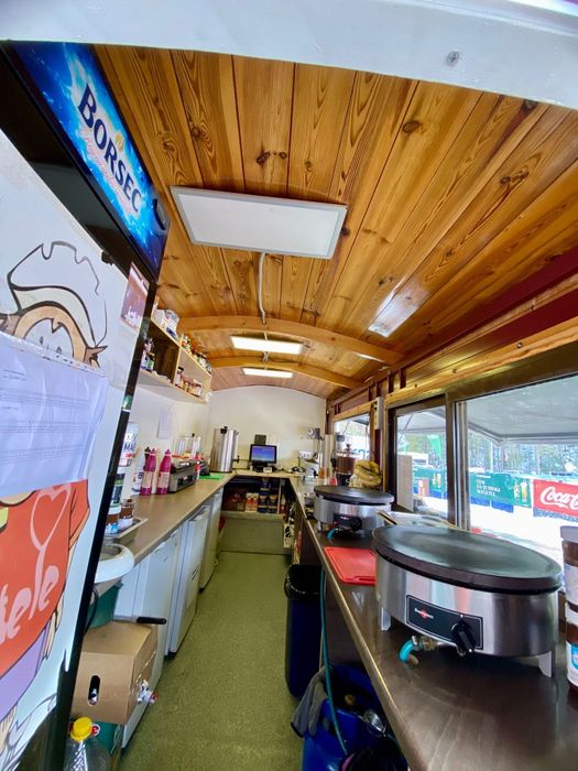 Car vienez fast food!