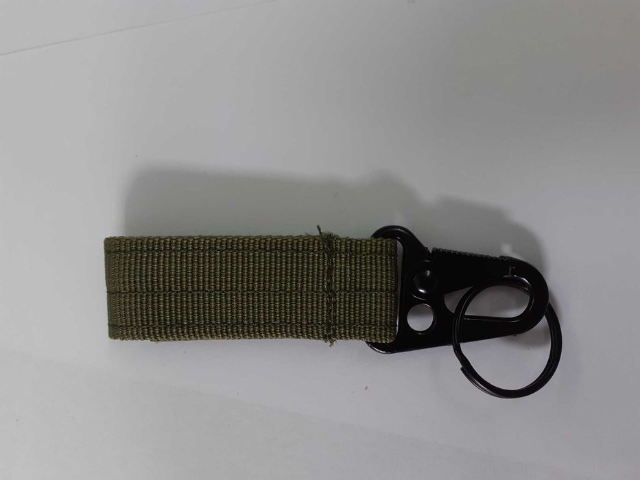 Set de obiecte utile pentru drumetii în natură (noi)