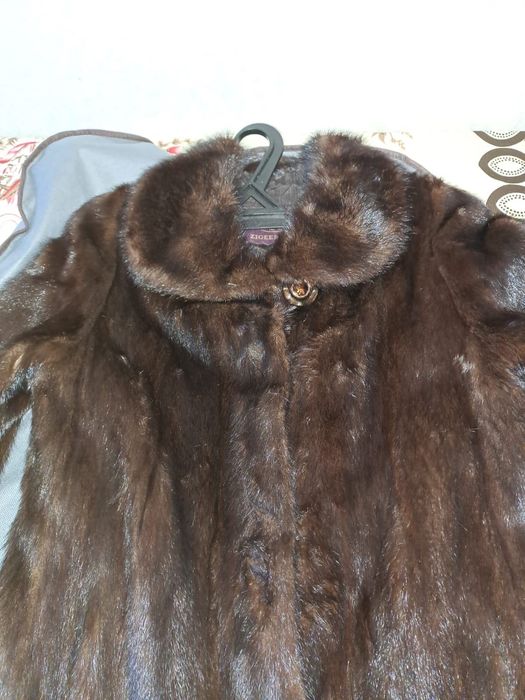 Продам шубу норковую