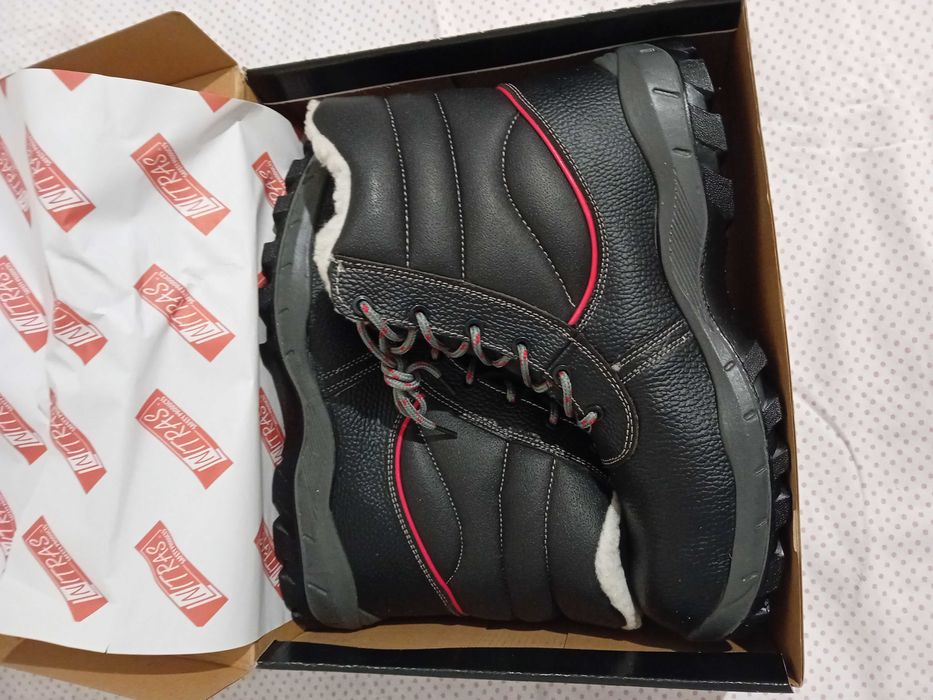 Продавам работни зимни обувки Nitras 7201 W MF 44 номер 2 комплекта