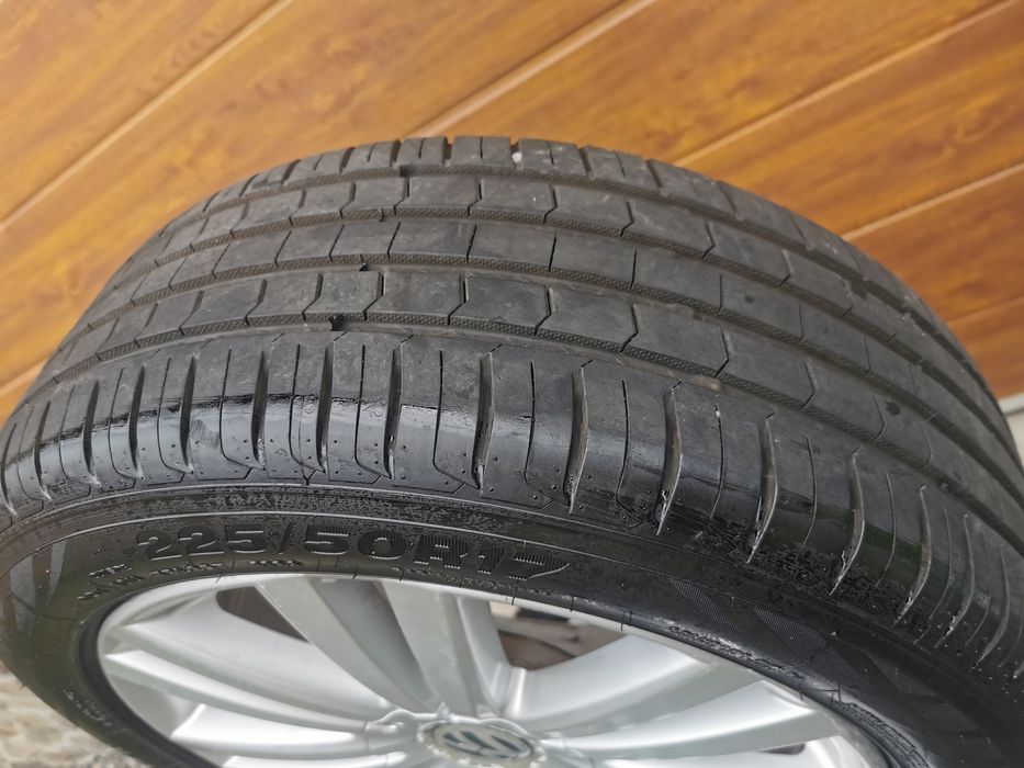 Jante originale Vw R17" cu cauciucuri noi de vară 225/50/17