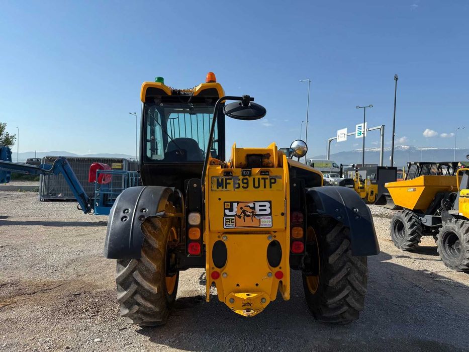 Телескопични товарачи JCB 531-70