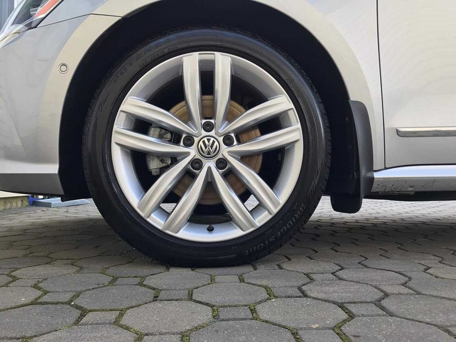 VW Капачки за джанти 56мм и 65мм нов стил Volkswagen Golf Passat