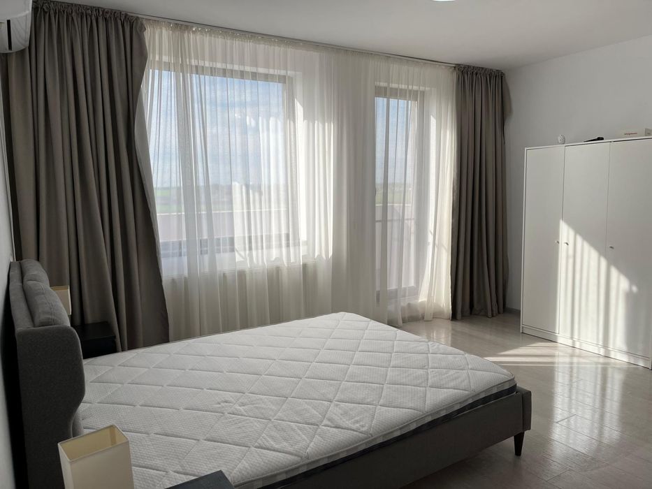 Tomis Plus - Vânzare apartament decomandat 3 camere cu terasa