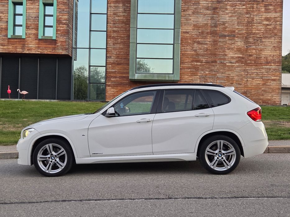 Bmw X1 Xdrive M pachet / An 2014 / 199.000 km / Automat  / Xenon