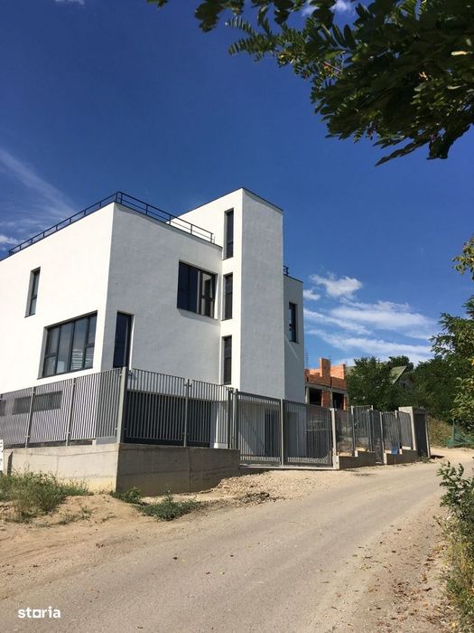 Proprietate exclusivista, Design modern, View spectaculos, Dezmir