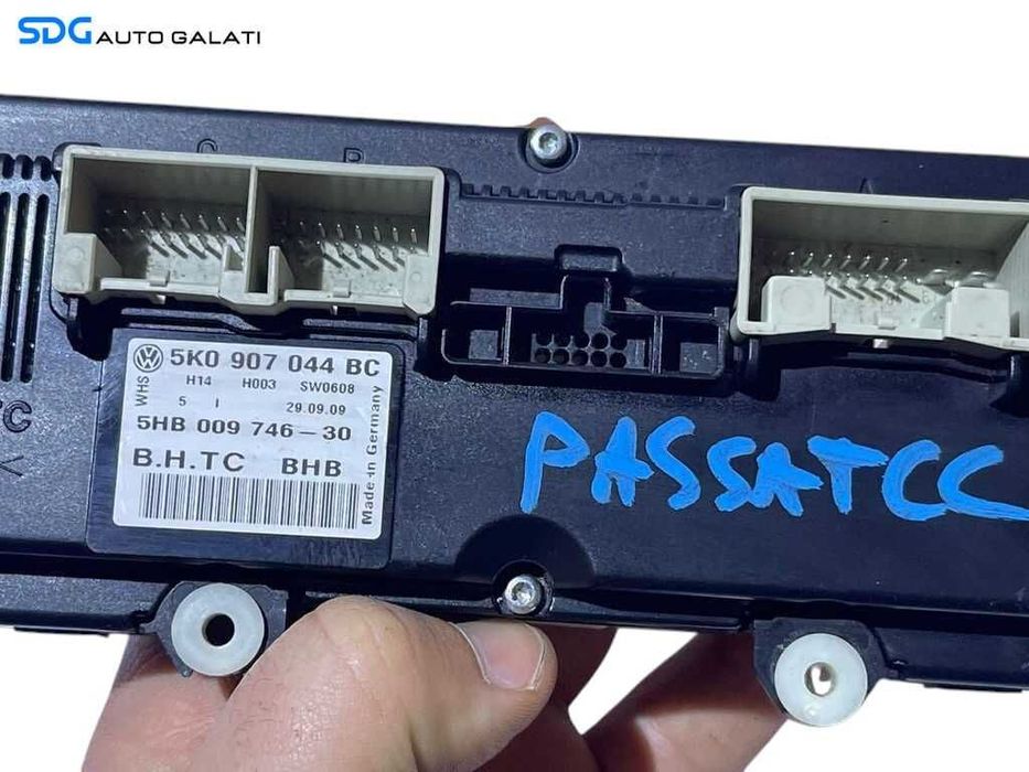 Panou Modul Unitate Comanda AC Aer Conditionat Clima Climatronic Dublu Dual Zone Volkswagen Passat B7 2010 - 2015 Cod 5K0907044BC [LR0028]