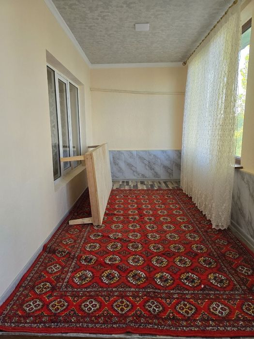 Срочно продаётся 3-ком кв химпасёлке возле пед.института