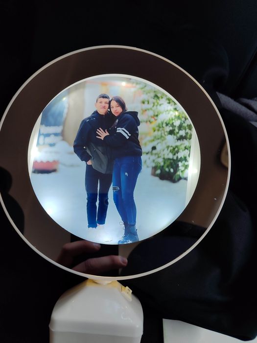 Огледало със снимка
