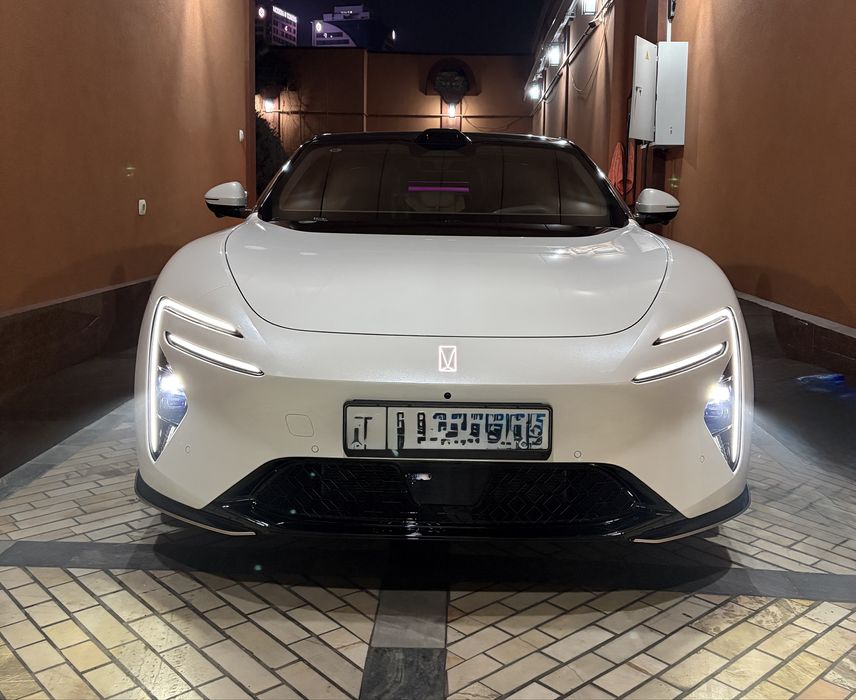 Avatr06 by Kim Jones