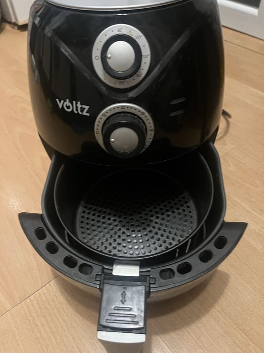 Фритюрник с горещ въздух Voltz
