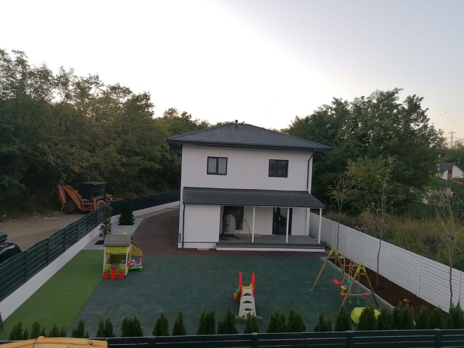 Case noi de vânzare(Pompa de căldură +PANOURI FOTOVOLTAICE)