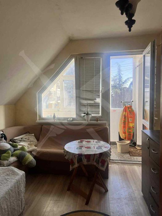 Дава се под наем Двустаен апартамент в Варна, Погреби - 67 кв.м за 273.87 € - Снимка #2