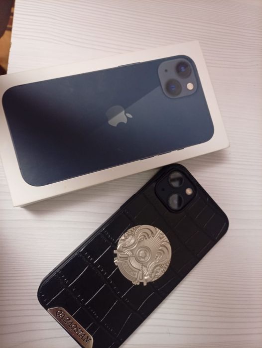 iPhone 13 синий цвет