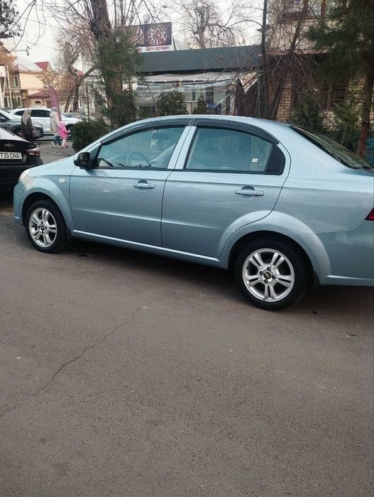 Продается Nexia 3