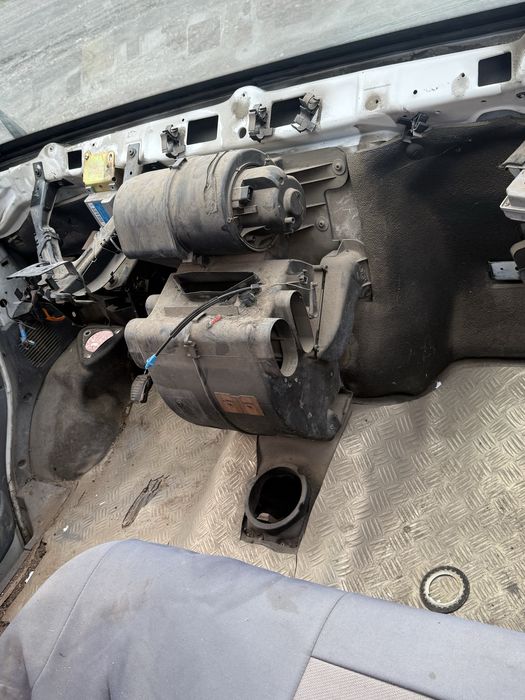 Форд Транзит 2.5 дизел на части