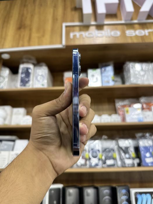 Iphone 13 pro blue
