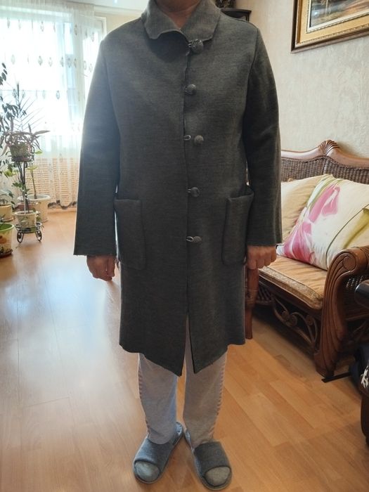 Пальто женское серое