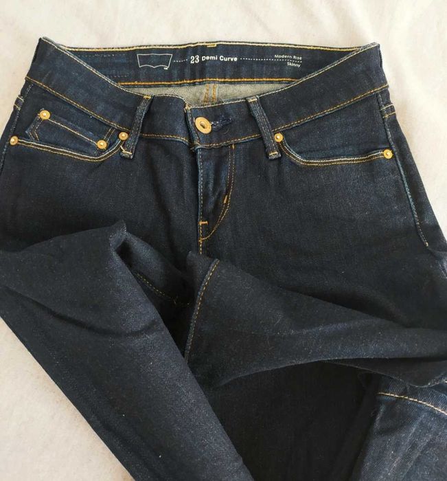 Blugi Levis  dama W24
