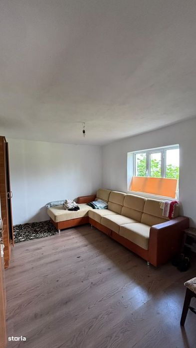 Casa langa Autostrada A1, Pitesti - Bucuresti, KM86, la nodul rutier