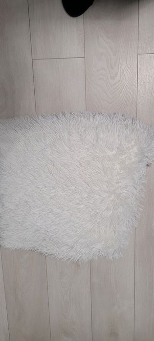 Draperii albe si turcoaz