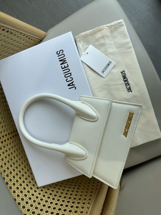 Jacquemus The medium Chiquito  мини чанти - Чисто нови | Оригинални