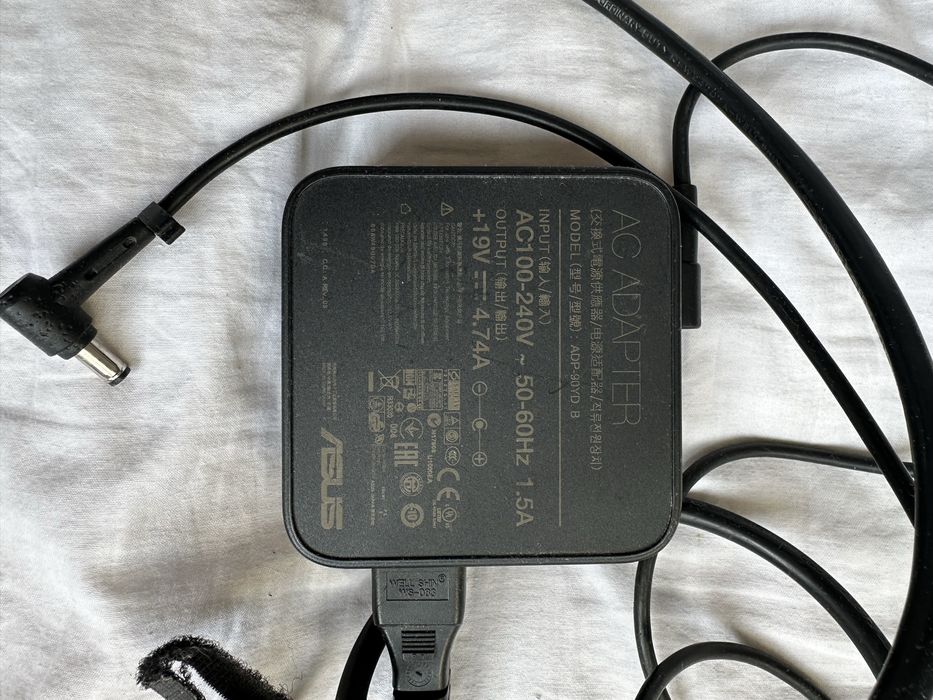 Продам два адаптора новые