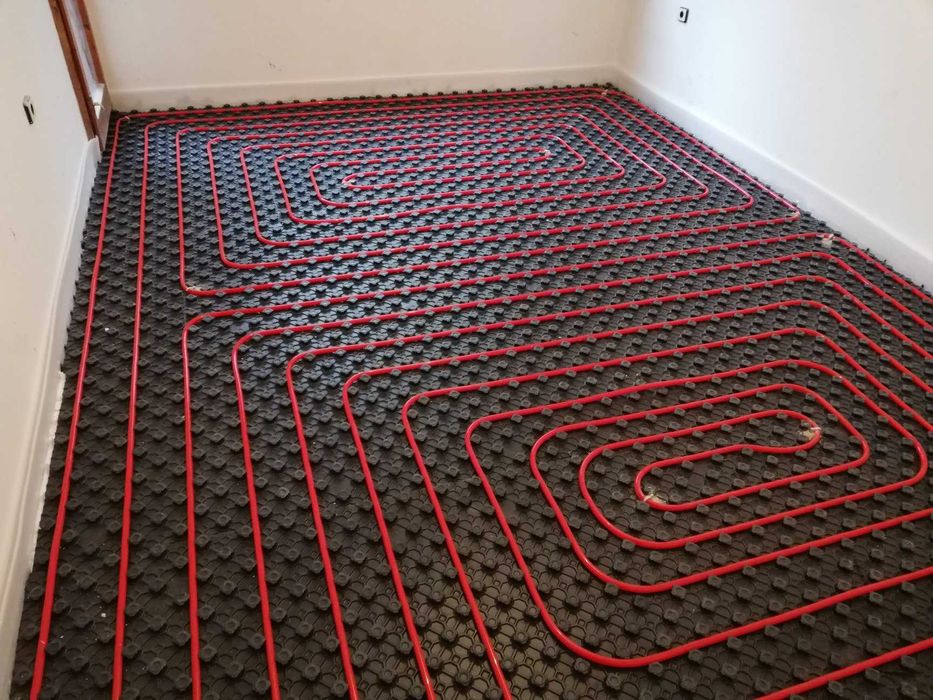 подложка GIACOMINI за подово отопление–италианска EPS 200; 1,2,3+2.3см