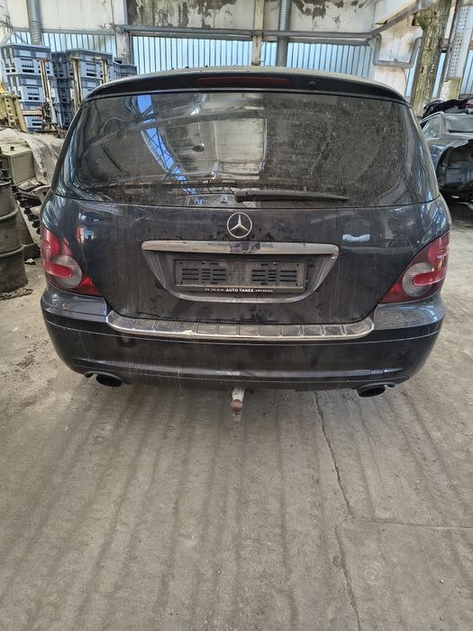 Продавам Мерцедес R класа на части