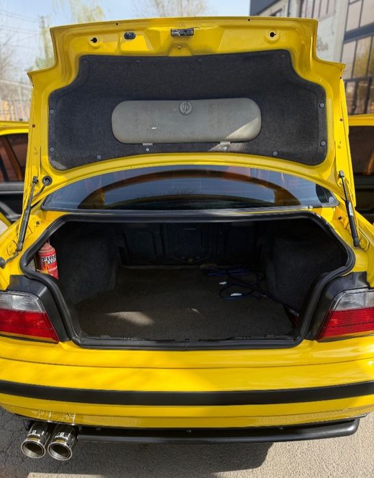 Продам BMW e36 в отличном состоянии