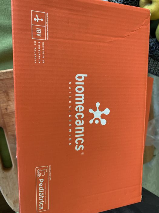 Чисто НОВИ детски сандали