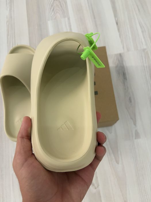 Adidas Yeazy Slide