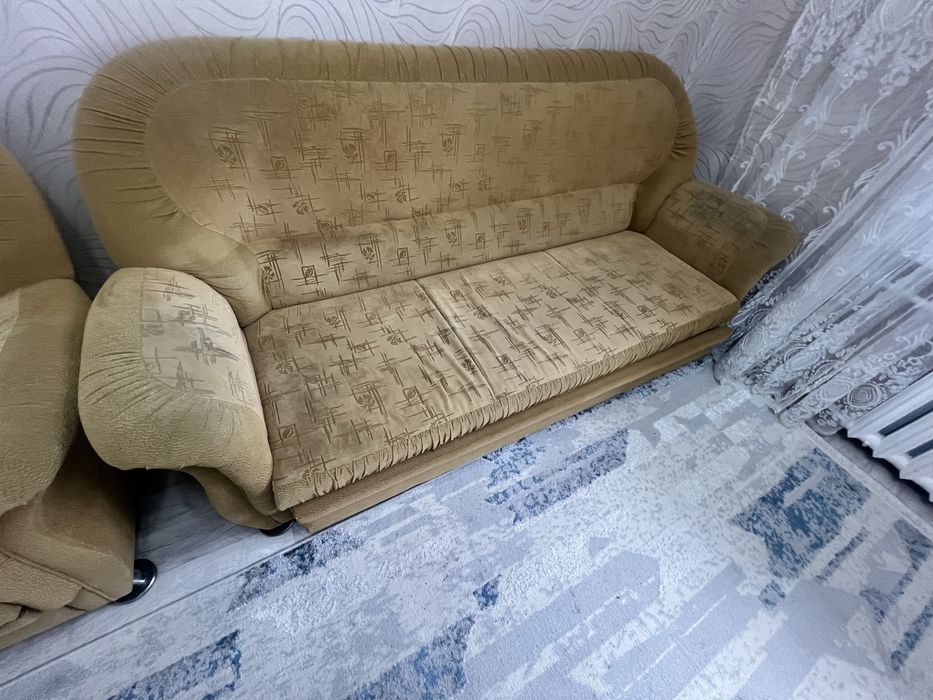 Продам диваны в хорошем состояний
