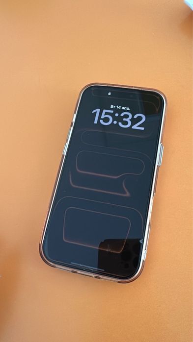 Айфон 17про.