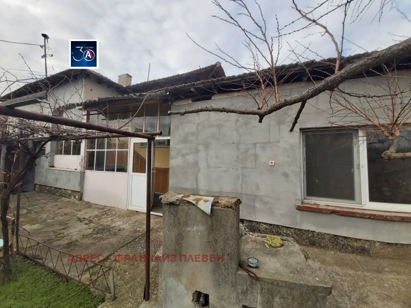 Продава се Къща в с. Обнова, Област Плевен - 90 кв.м за 556 €/кв.м - Снимка #1